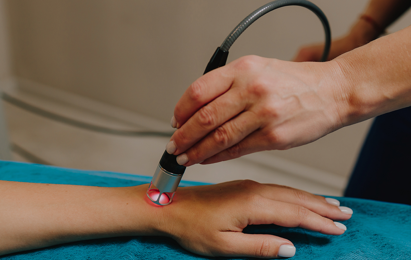 Physiotherapist treating a patient at Highland Physio & Rehab
