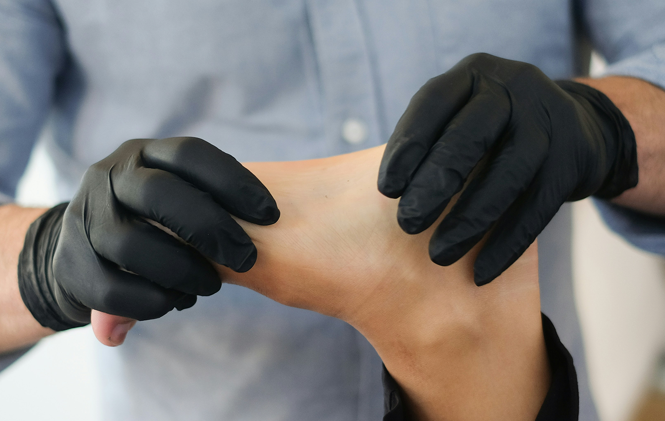 Physiotherapist treating a patient at Highland Physio & Rehab