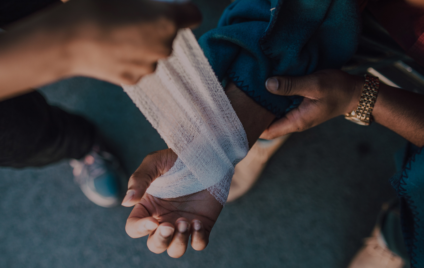 Physiotherapist treating a patient at Highland Physio & Rehab