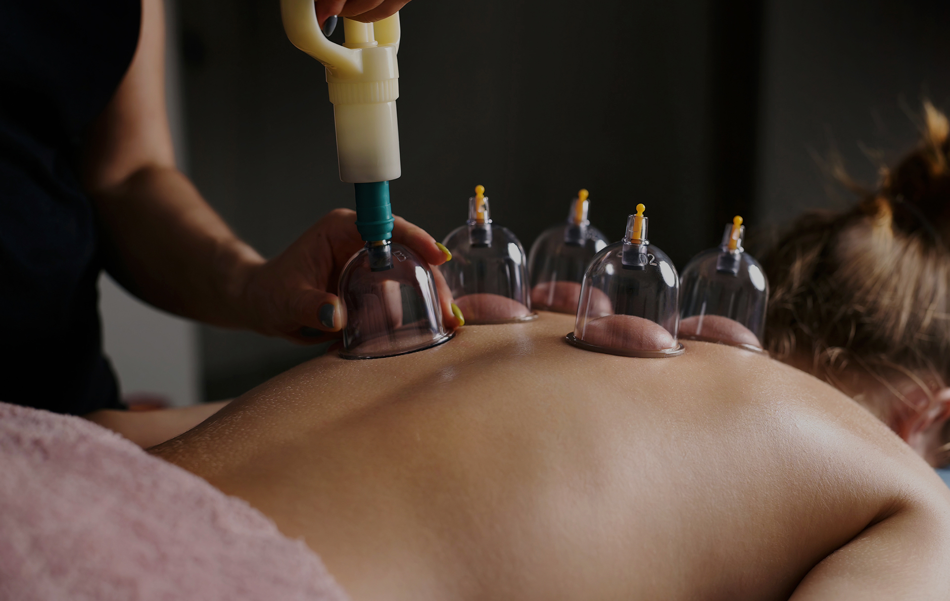 Physiotherapist treating a patient at Highland Physio & Rehab