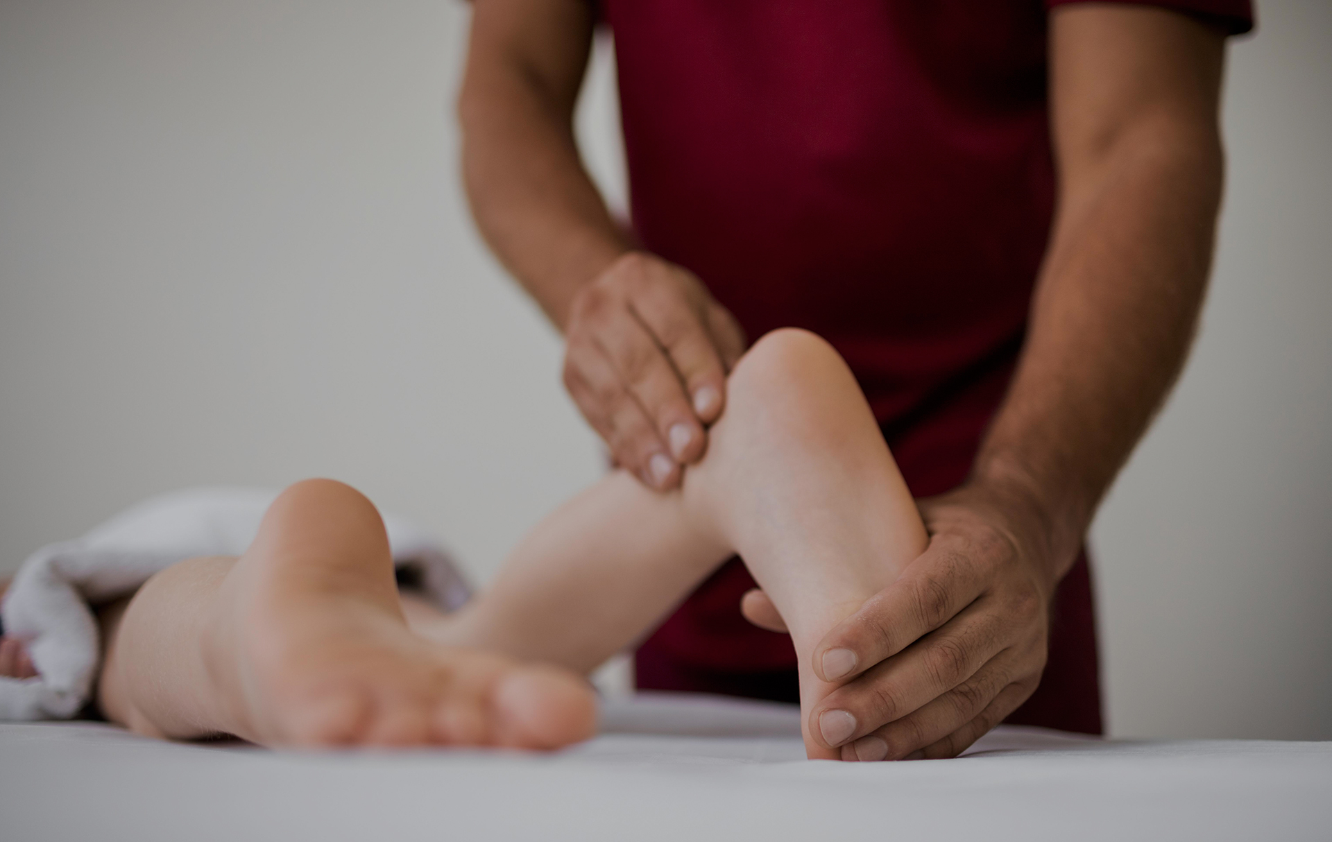Physiotherapist treating a patient at Highland Physio & Rehab